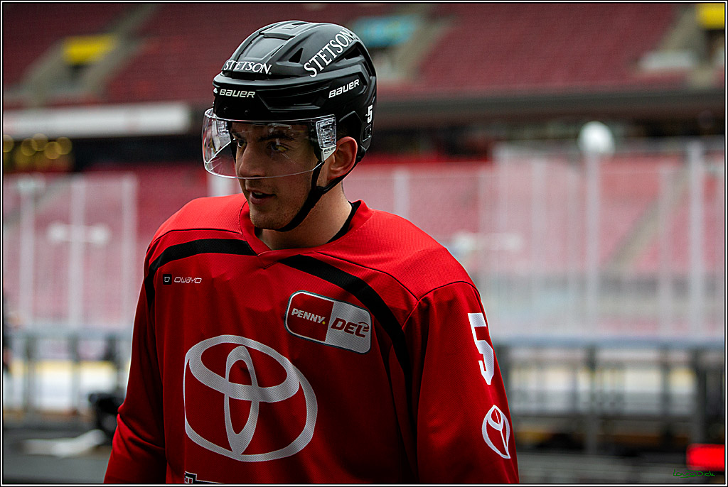 PENNY DEL; Koelner Haie Wintergame Training; Koeln, 02.12.2022